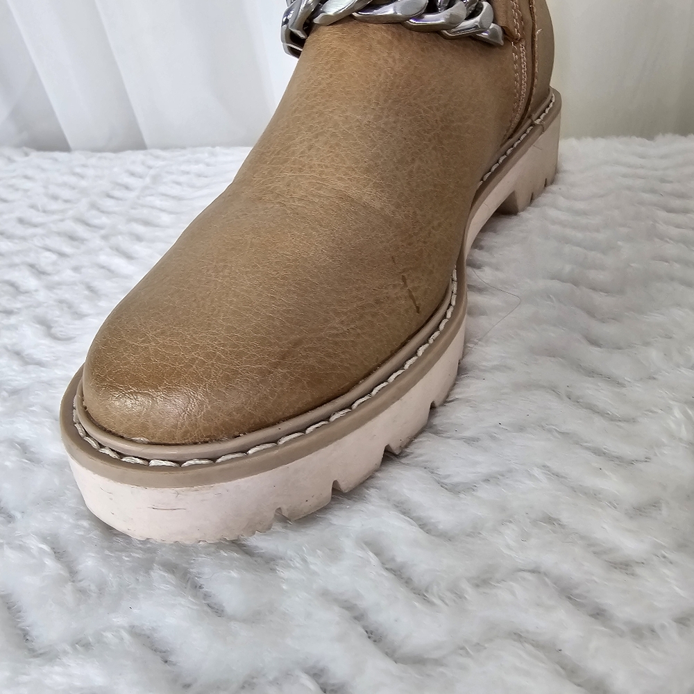 Dolce Vita Padua Taupe Chain-Trim Lug Sole Ankle Boots Size 6 - Picture 5 of 12